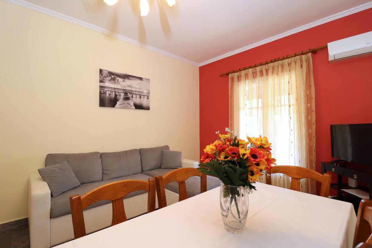 A Nice Apartment- Corfu Town, Kanoni Экстерьер фото